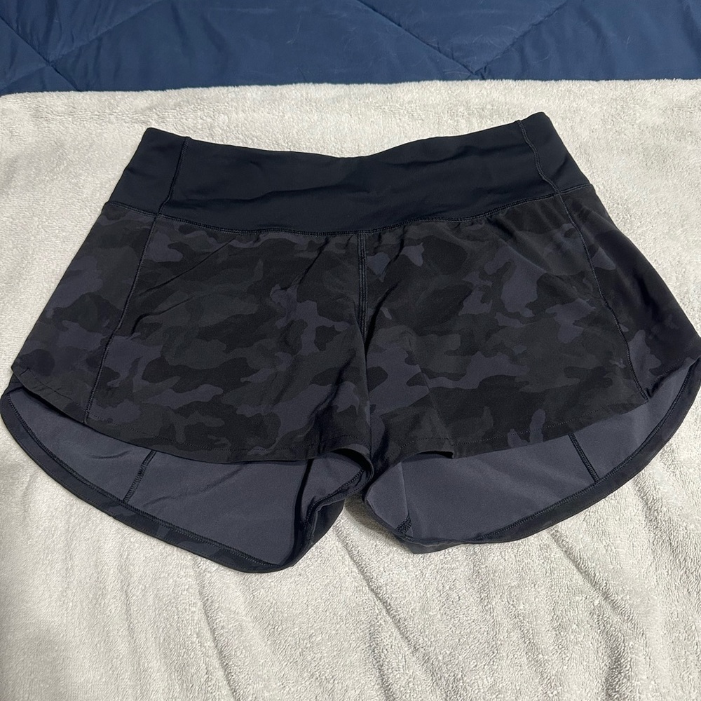 Lululemon speed shorts size 6 deep coal camo